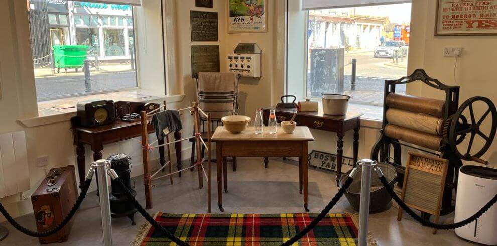 Display of a victorian room.