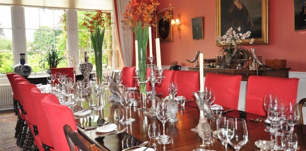 An elegant dining room
