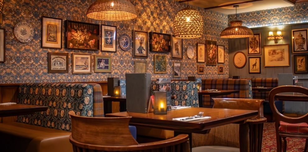 An image of a dining area of a pub.