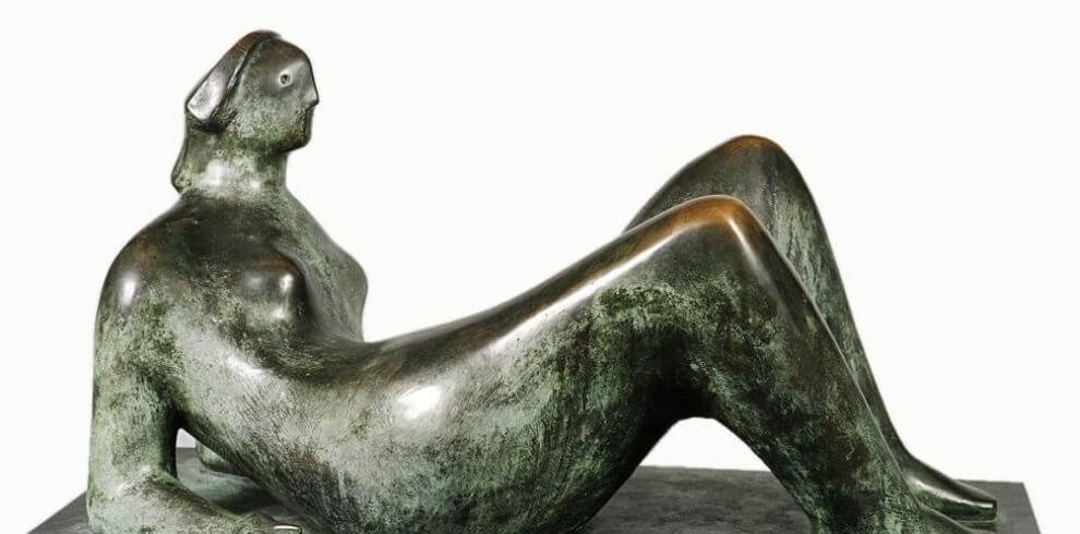 Henry moores reclining figure