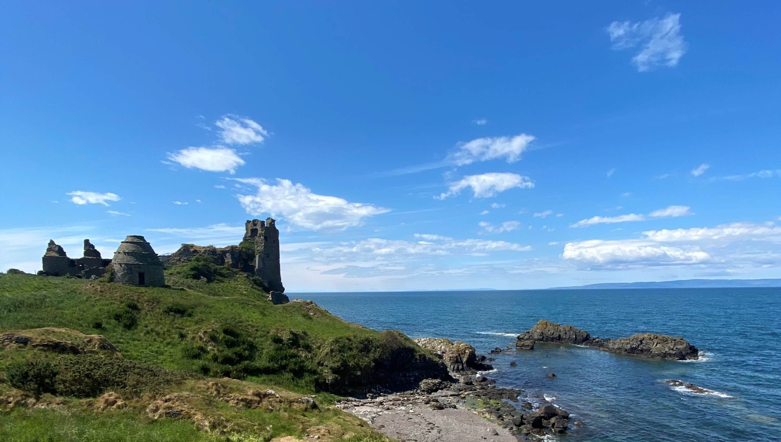 A picture of Greenan Castle.