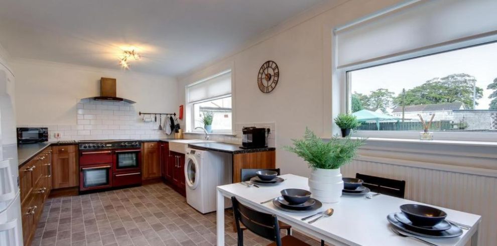 An image of a kitchen/dining area.