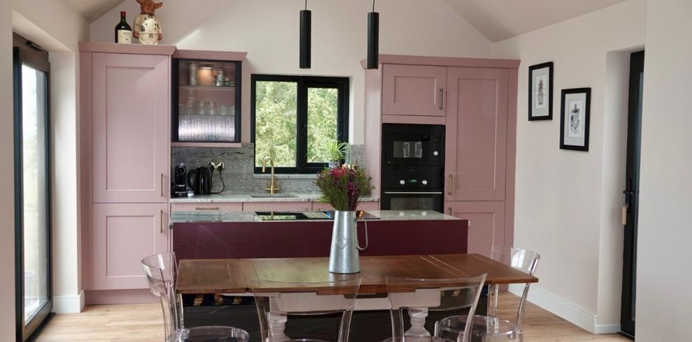 An image of a fully fitted kitchen/dining area.