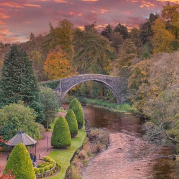 autumn newletter 25 autumnescapes list